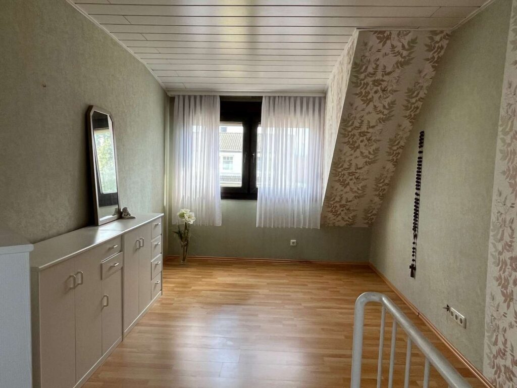 innenansicht_schlafzimmereinliegerwohnung-xl