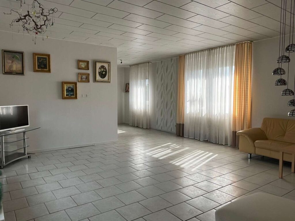 innenansicht_wohnzimmereinliegerwohnung-1-xl