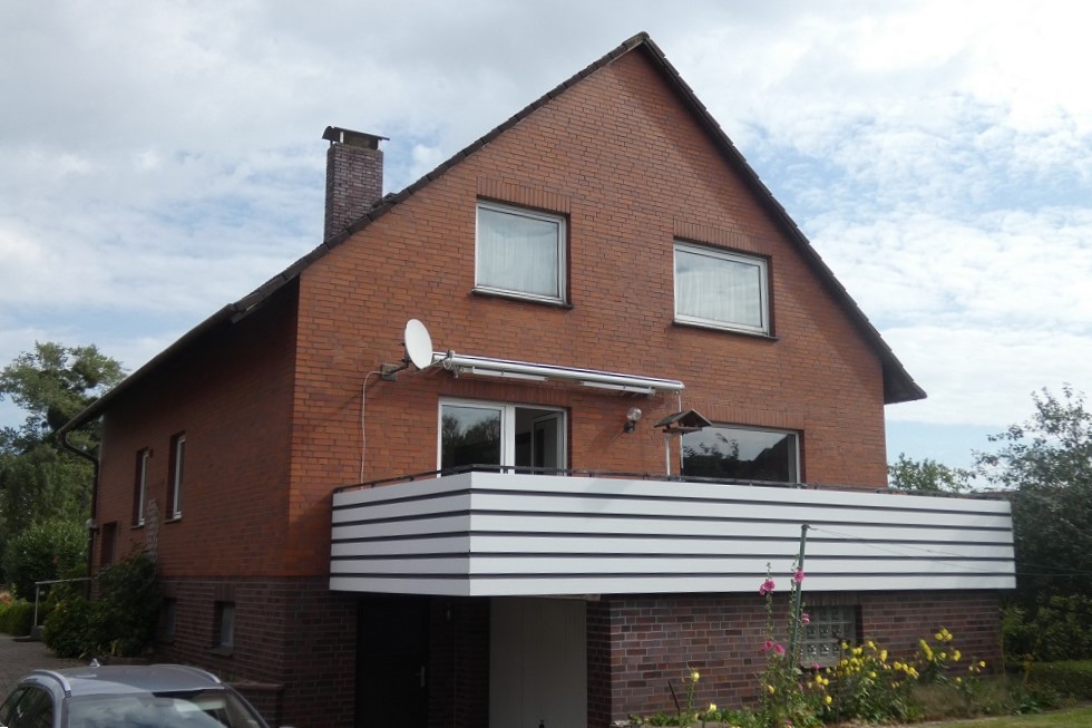 3052 Ansicht vom Garten (3)