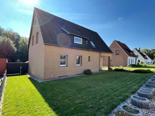 Compressed by jpeg-recompress