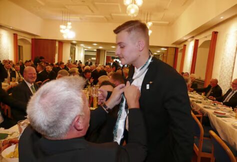 W5LGEVUX4NFYDN27QWBSXCZXKM