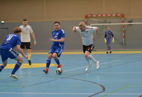 BLH32LRCAJFRBJTFZOSVQSNLAY