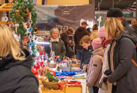 J42DAOXSMVBAZEY2AY43MXXGGU