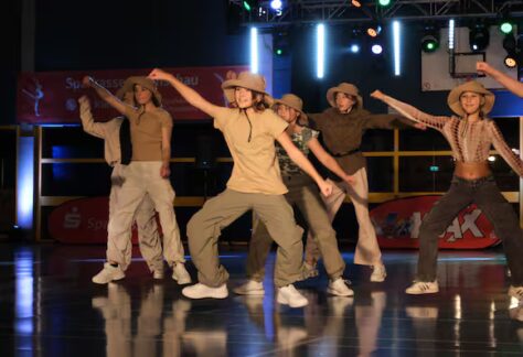 UAR2ASUKVJBCPAZX5GQ64D4YGI