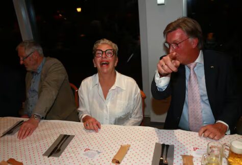 AVR435B6YJA4HN265OHN7V4CTE