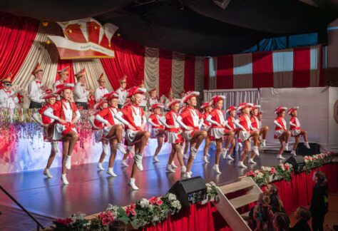 ZXDNFAINQRGHZHZKGLWYEYOMKQ